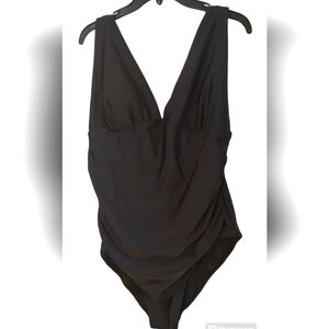 NWT Plus Size Old Navy One Piece Swimsuit